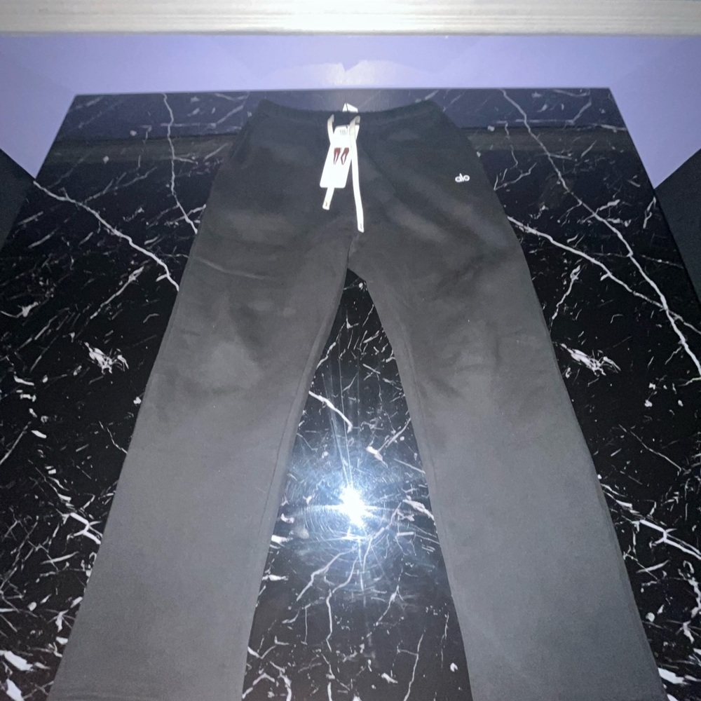 ALO Yoga Black Men's Sweater Pants